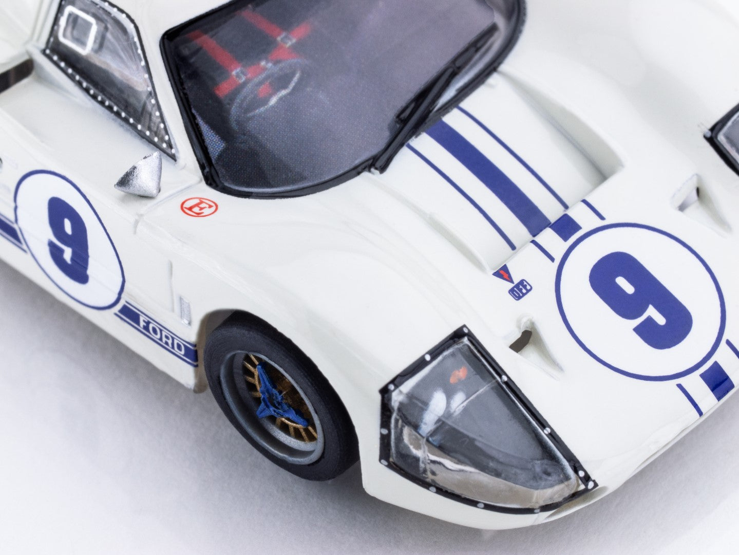 AFX 22078 Ford GT40 Mark IV #9 White HO Slot Car AFX22078 Mega G+