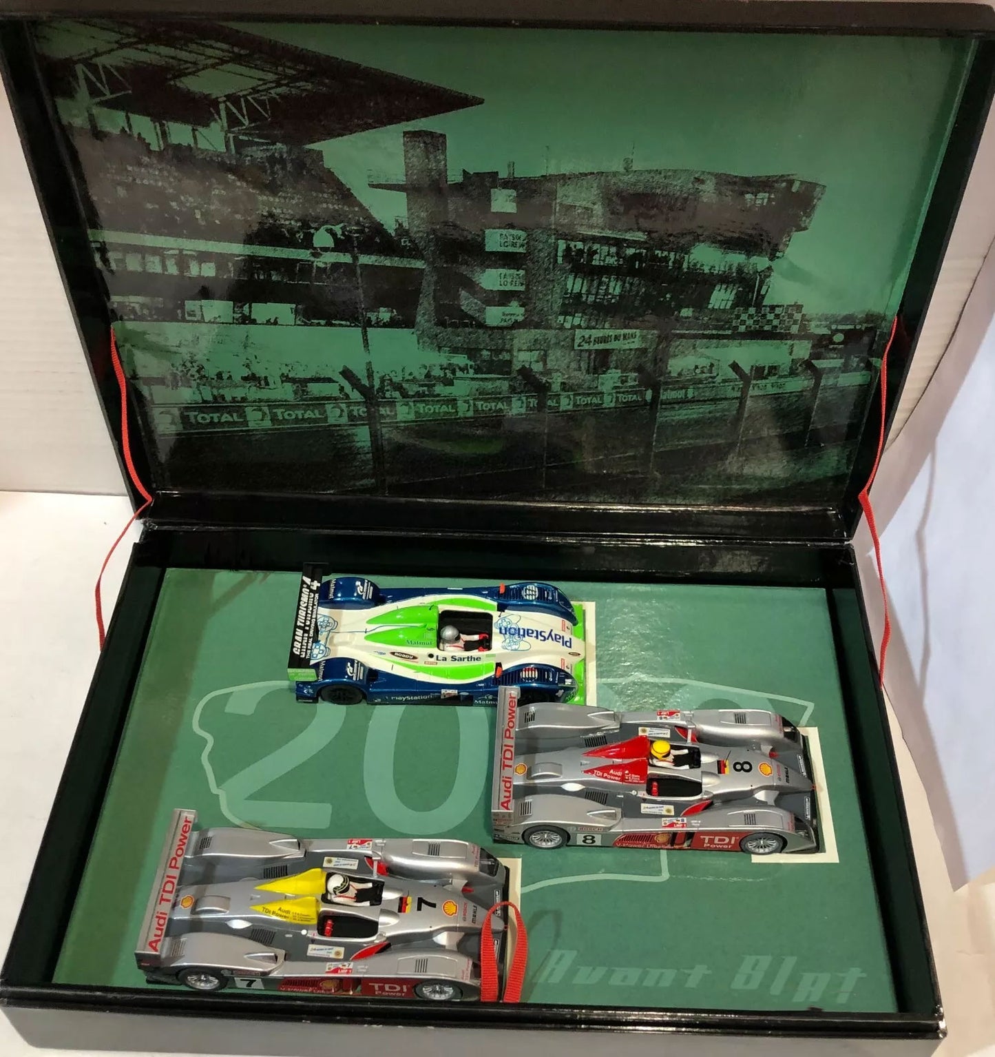 Avant Slot Le Mans 2006 Winners AUDI R10 PESCAROLO 1/32 Slot Car 50900