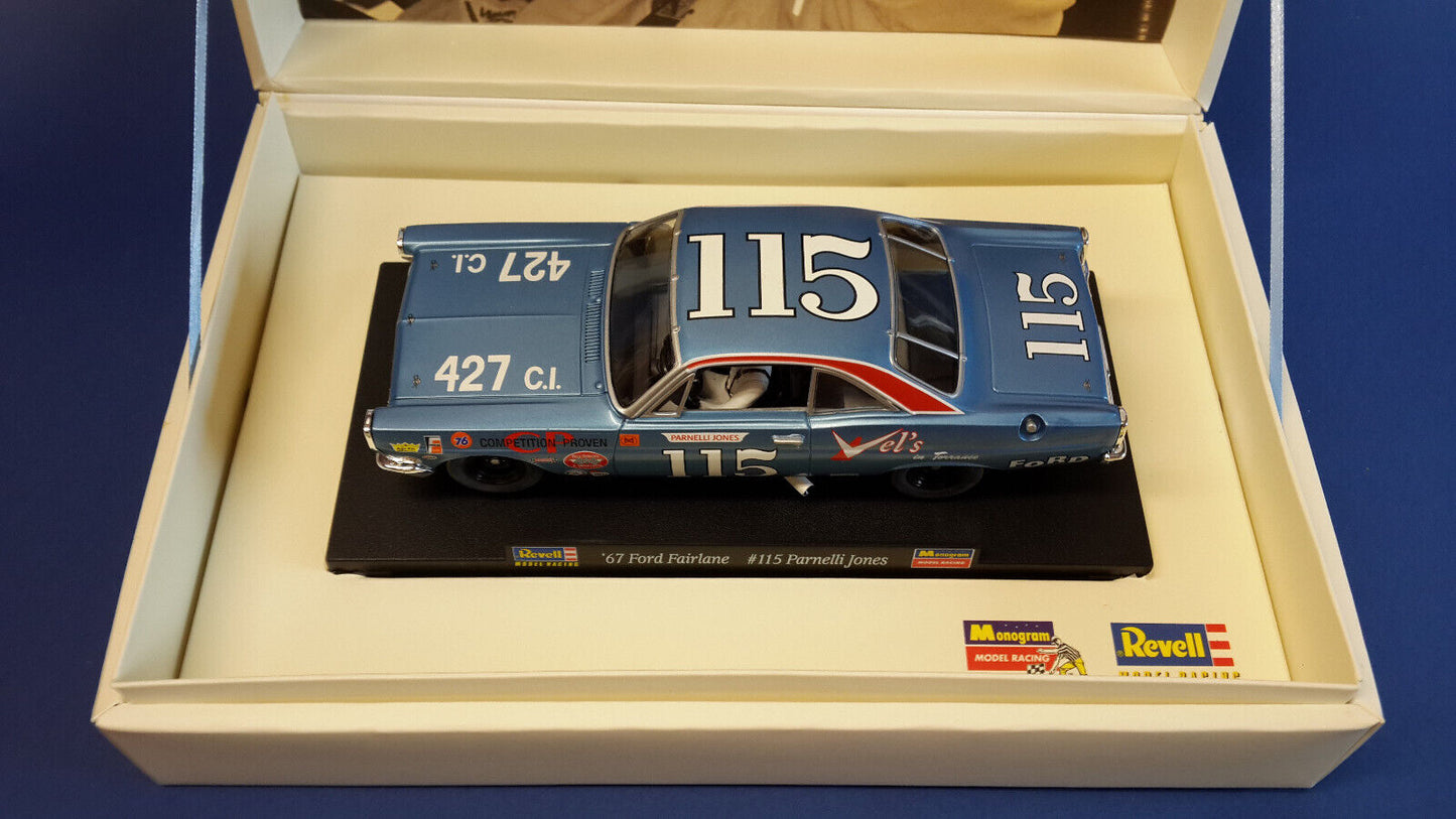 Revell Monogram ’67 Ford Fairlane #115 Parnelli Jones 1/32 Slot Car 85-4831 854831