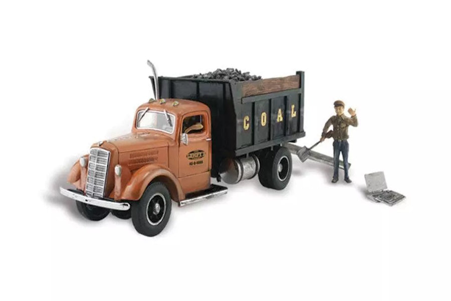 Woodland Scenics AS5345 N Lumpy's Coal Company Train Figure / Vehicle AutoScenes