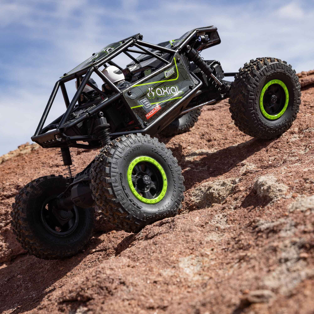 Axial AXI01002T1 Crawler 1/18 UTB18 Capra 4WD Unlimited Trail Buggy RTR, Black