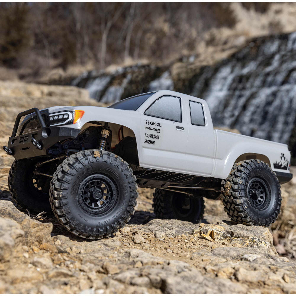 Axial AXI03027T3 SCX10 III Base Camp RTR 4WD Rock Crawler - Gray