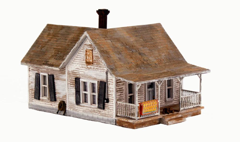 Woodland Scenics BR5040 HO Old Homestead Structure  Built-&-Ready - PowerHobby