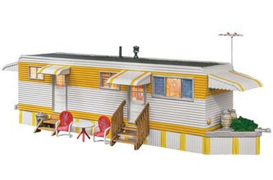 Woodland Scenics BR5062 HO Scale Sunny Days Trailer Built-&-Ready Structure - PowerHobby