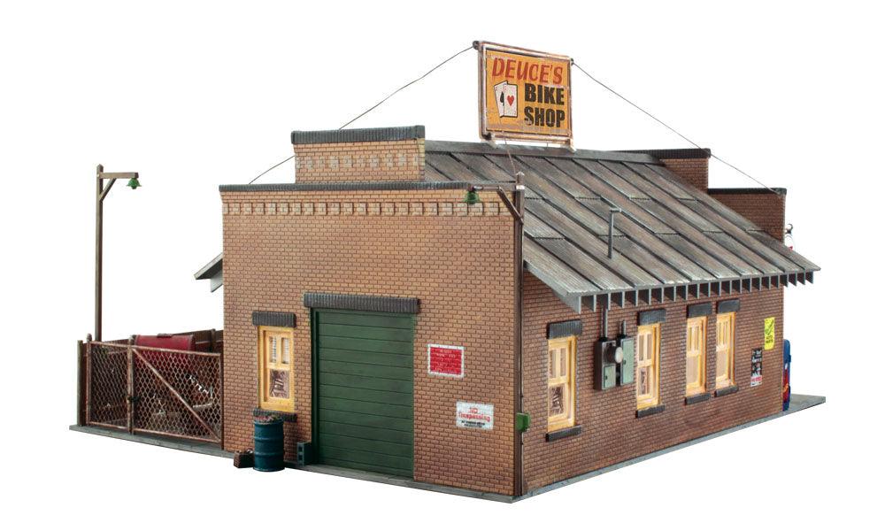 Woodland Scenics BR5846 O Deuce's Cycle Shop Structure Built-&-Ready - PowerHobby