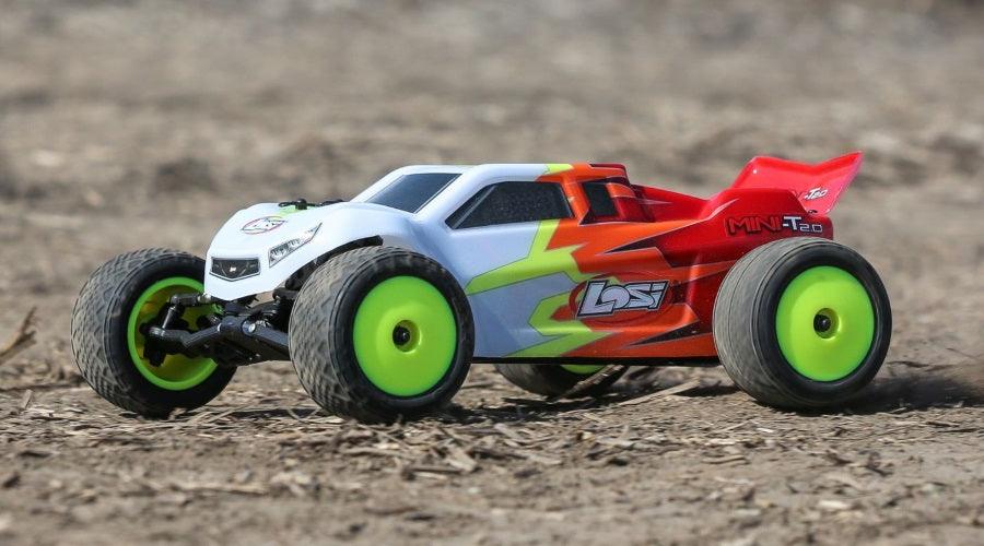 Losi LOS01015T1 1/18 Mini-T 2.0 2WD Stadium Truck Brushed RTR Red/White - PowerHobby