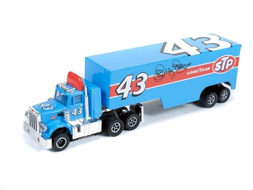 Auto world Richard Petty Racing Rigs Release 6 Peterbilt 359 w/Trailer SC270 Aw - PowerHobby